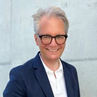 Dr. Oliver Krause